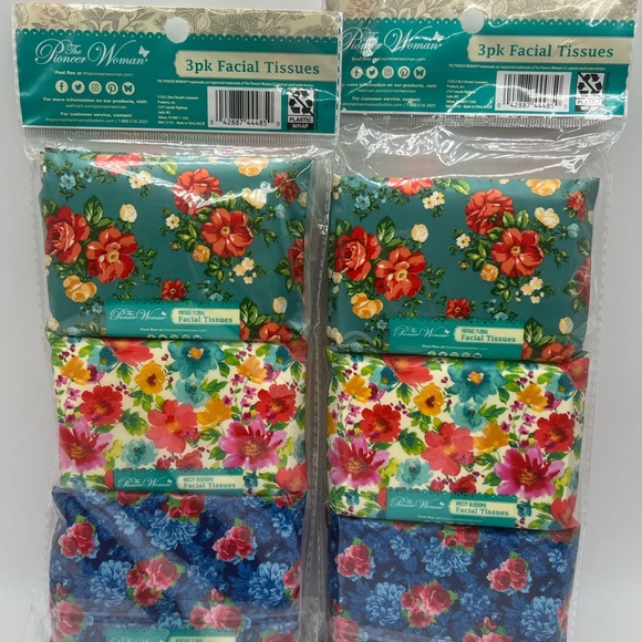 Pioneer Woman 3 Pack Tissue (Lot of 1) - Picture 2 of 4